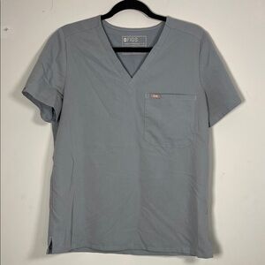 Figs Women's Light Blue Short Sleeve V-Neck Nursing Scrubs‎ Shirt Size Medium